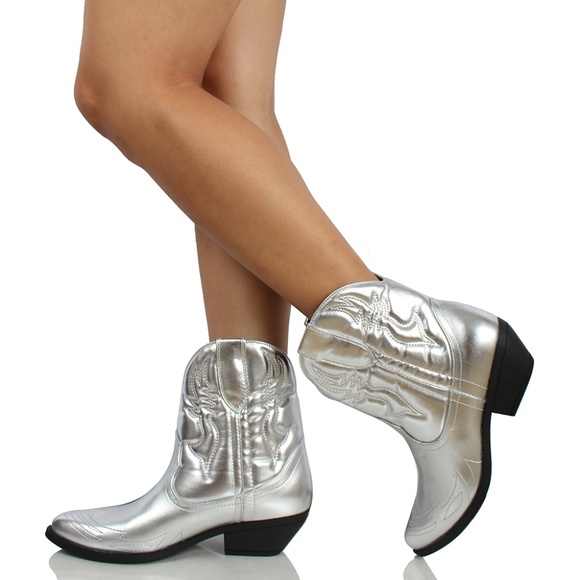 Silver Faux Patent Leather Stitching Cowboy Ankle Boots - Picture 5 of 5